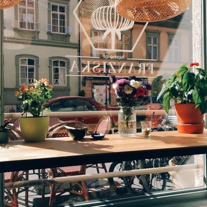 Cozy With Garden In The Castle District Appartement Boedapest
