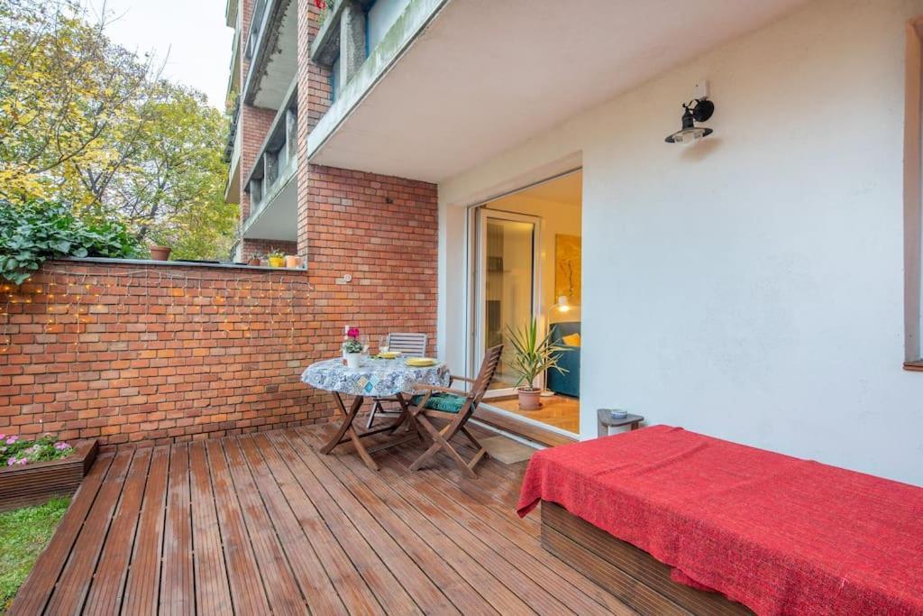 Cozy With Garden In The Castle District Apartment *